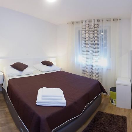 Apartments Diamond Podstrana Room photo