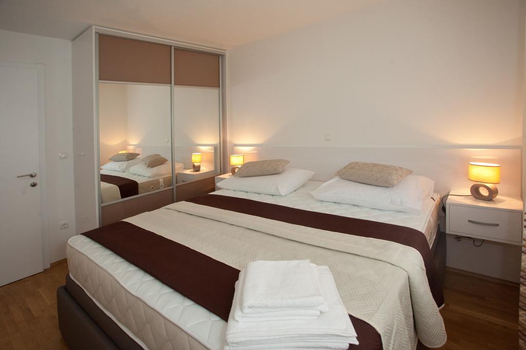 Apartments Diamond Podstrana Room photo